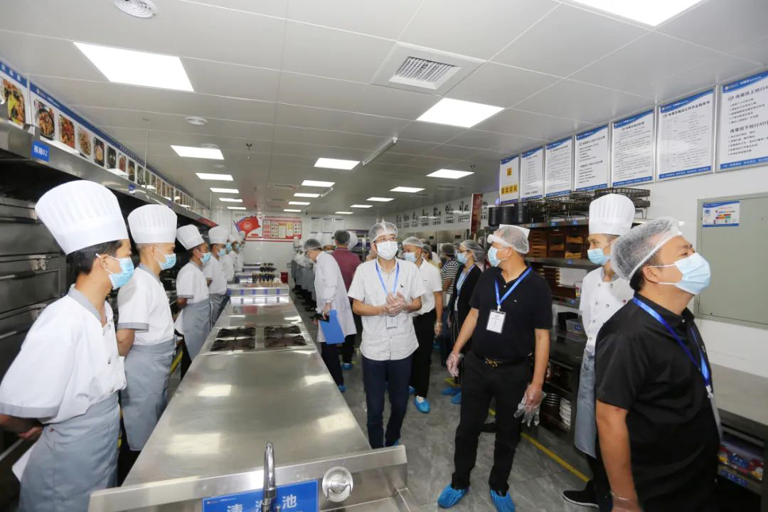 商用廚房設備 商用廚房設備