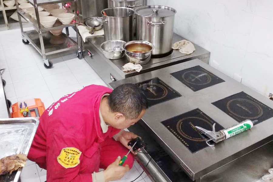 優佰特廚房設備公司的售后服務就是好，難怪那么多人選擇