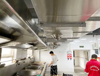 商用廚房設備生產廠家告訴你商用廚房和家用廚房有什么區別