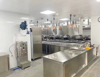 餐飲廚具設備廠家告訴你商用廚房的安全隱患以及防范措施