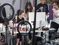 優(yōu)佰特廚房設(shè)備----“網(wǎng)紅經(jīng)濟(jì)”時(shí)代來(lái)臨,商用廚房設(shè)備行業(yè)改如何玩轉(zhuǎn)?