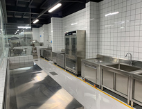 中餐廚房設備廠家告訴你廚房安全工作的內容以及注意重點